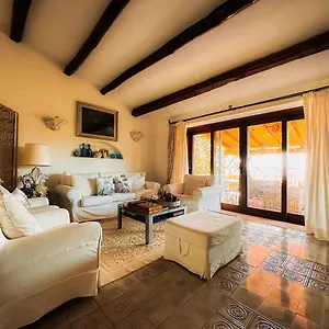 sardinian-luxury-hospitality-villa-fuly-rooms-and-more.in-sardinia.net/